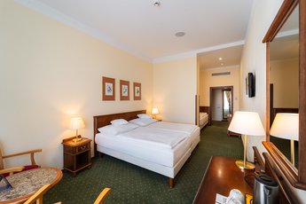 EA Hotel Rokoko**** - třílůžkový pokoj